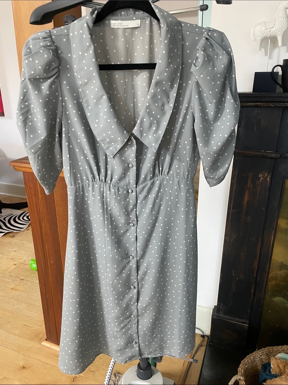 OAK + FORT Light Gray Polka Dot Puff Sleeve Midi Dress